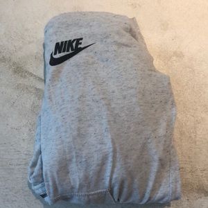 nike zip up hoodie